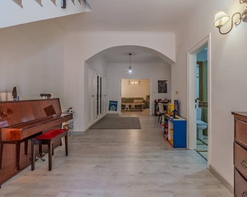 5 bedroom Apartment for sale in Guardamar del Segura - € 349,000 (Ref: 10043426)
