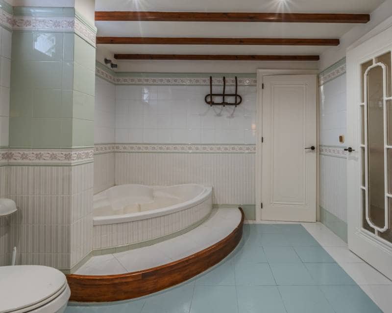 5 bedroom Apartment for sale in Guardamar del Segura - € 349,000 (Ref: 10043426)