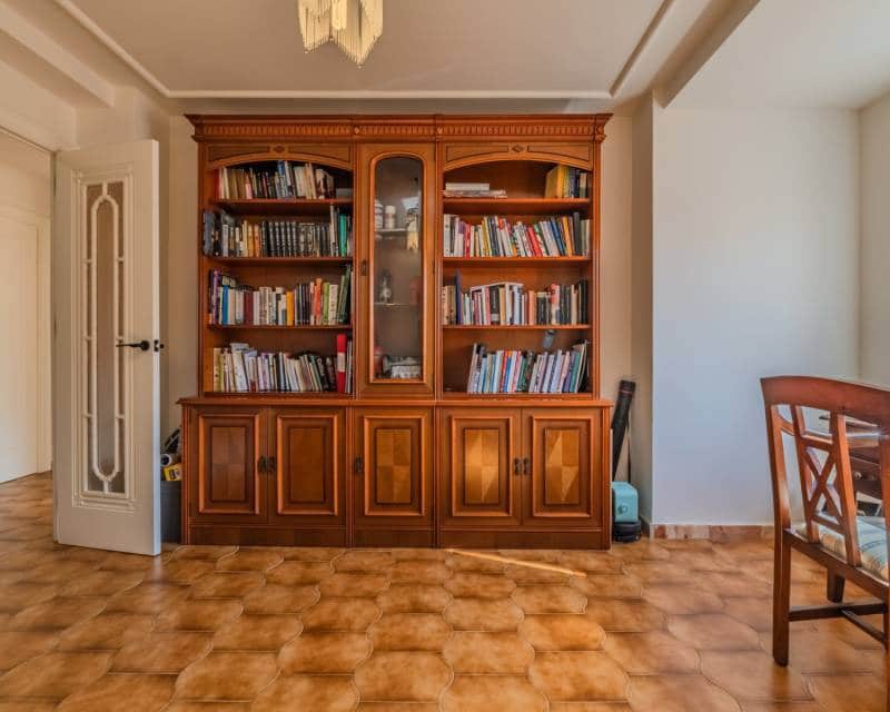 5 bedroom Apartment for sale in Guardamar del Segura - € 349,000 (Ref: 10043426)