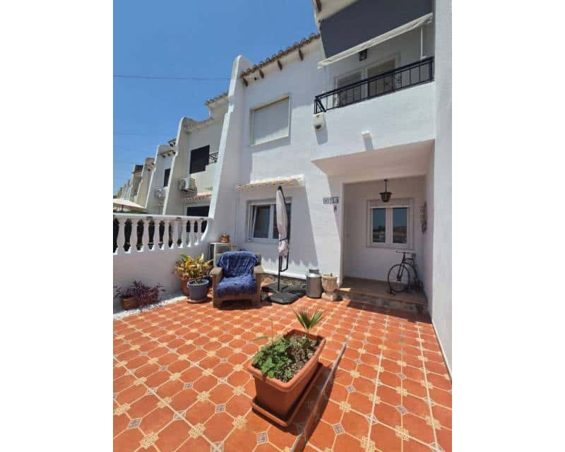 3 camera da letto Villetta a Schiera in vendita in Los Balcones con piscina - 272.000 € (Rif: 10043533)