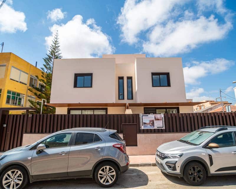 3 sovrum Villa till salu i Santiago de la Ribera med pool - 529 000 € (Ref: 10044027)