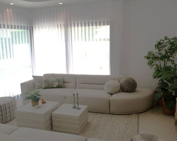 3 sovrum Villa till salu i Los Altos med pool garage - 510 000 € (Ref: 10045611)