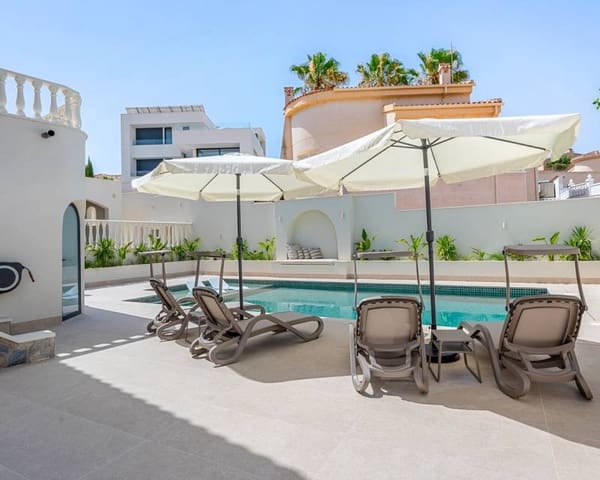 5 Zimmer Villa zu verkaufen in Ciudad Quesada, Rojales mit Pool - 1.399.000 € (Ref: 10045801)