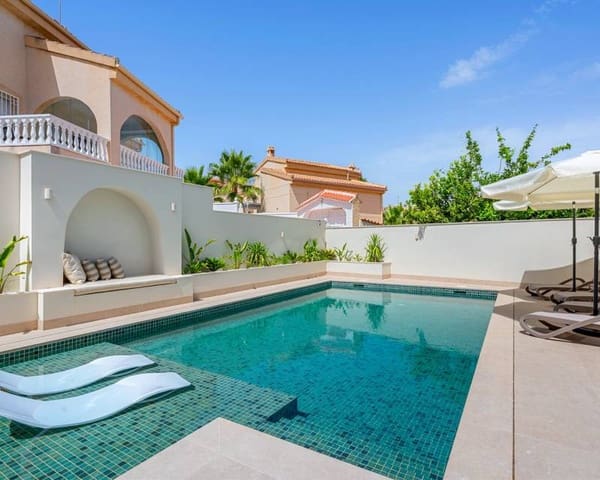 5 Zimmer Villa zu verkaufen in Ciudad Quesada, Rojales mit Pool - 1.399.000 € (Ref: 10045801)