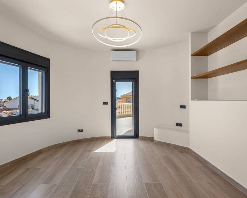 5 Zimmer Villa zu verkaufen in Ciudad Quesada mit Pool - 1.399.000 € (Ref: 10045801)