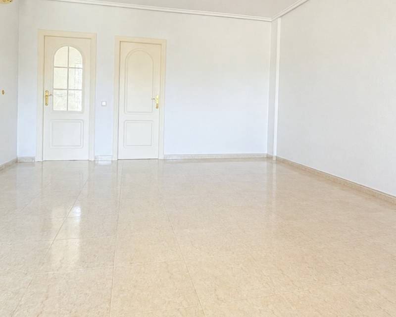3 chambre Villa/Maison Mitoyenne à vendre à Dona Pepa avec piscine - 229 000 € (Ref: 10047855)