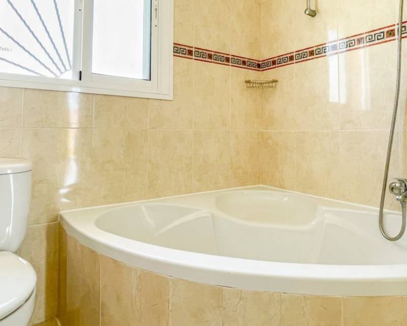3 chambre Villa/Maison Mitoyenne à vendre à Dona Pepa avec piscine - 229 000 € (Ref: 10047855)