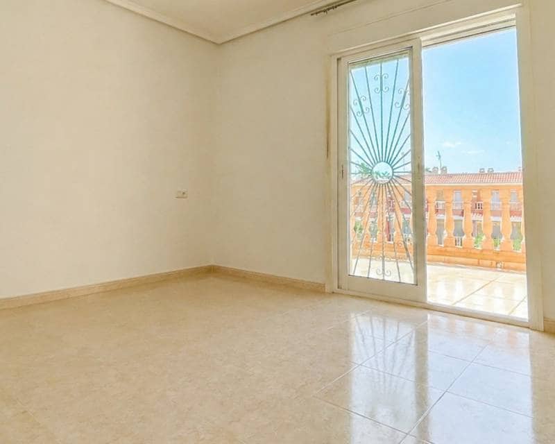 3 chambre Villa/Maison Mitoyenne à vendre à Dona Pepa avec piscine - 229 000 € (Ref: 10047855)