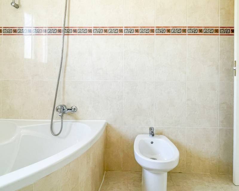 3 chambre Villa/Maison Mitoyenne à vendre à Dona Pepa avec piscine - 229 000 € (Ref: 10047855)