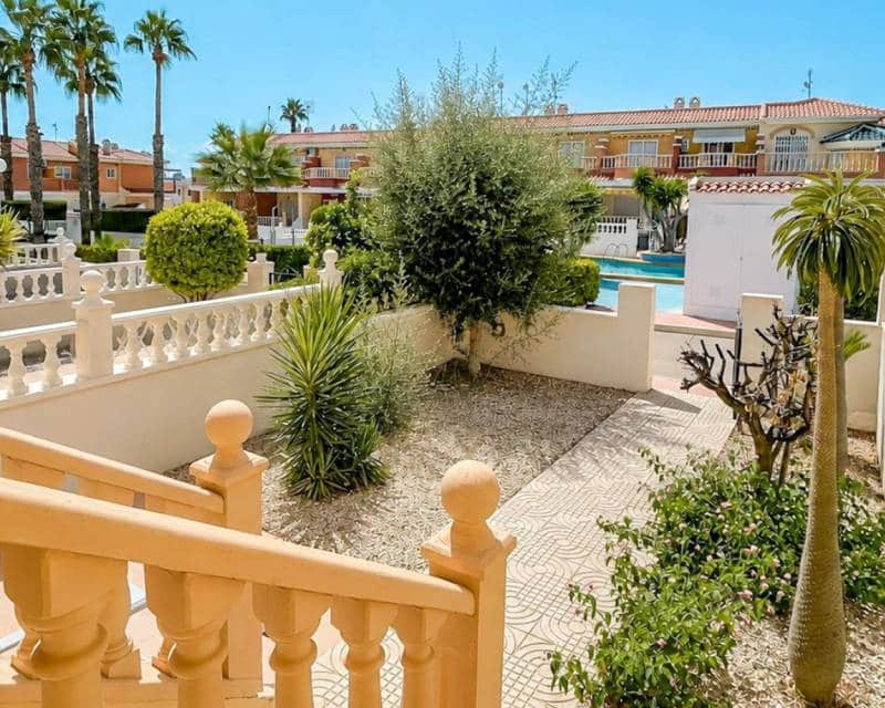 3 chambre Villa/Maison Mitoyenne à vendre à Dona Pepa avec piscine - 229 000 € (Ref: 10047855)
