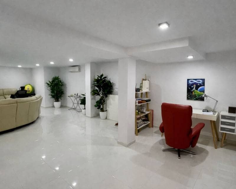 3 soveværelse Villa til salg i Orihuela Costa med swimmingpool - € 460.000 (Ref: 10052021)