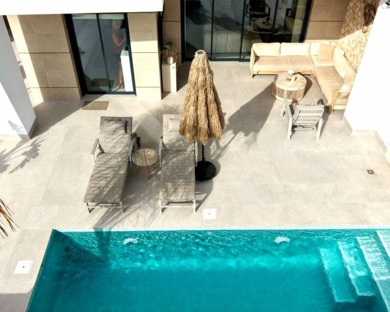 Chalet de 3 habitaciones en Dolores en venta con piscina - 440.000 € (Ref: 10052022)
