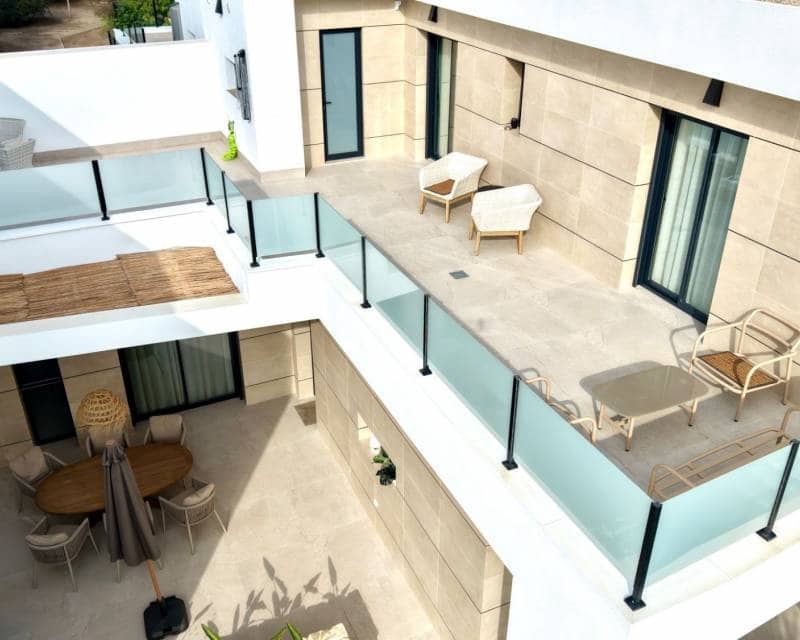 Chalet de 3 habitaciones en Dolores en venta con piscina - 440.000 € (Ref: 10052022)
