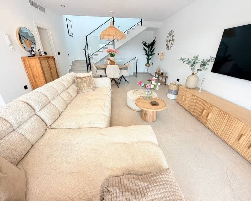Chalet de 3 habitaciones en Dolores en venta con piscina - 440.000 € (Ref: 10052022)