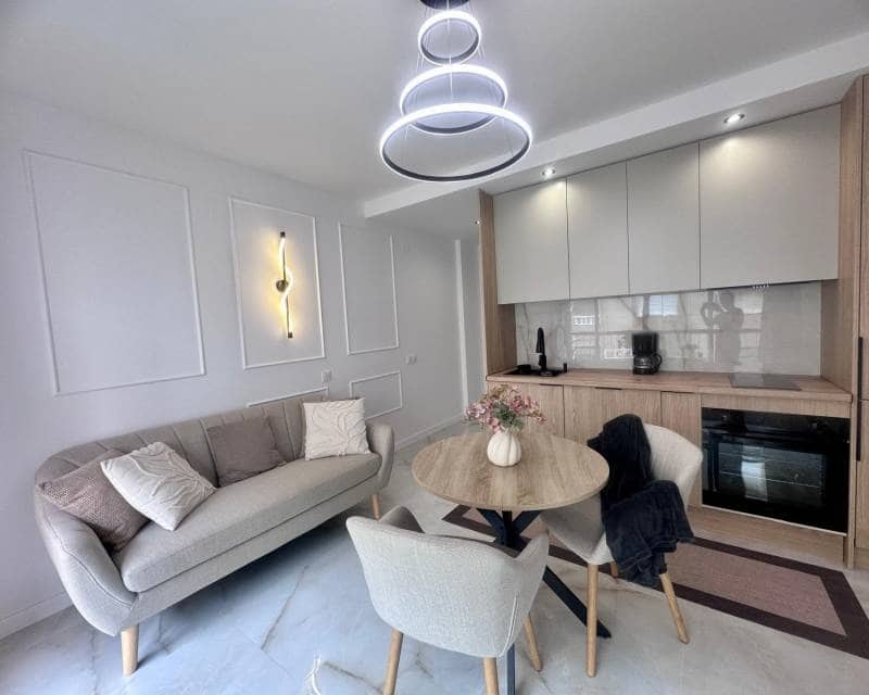 1 soveværelse Lejlighed til salg i Torrevieja med swimmingpool - € 159.900 (Ref: 10052127)