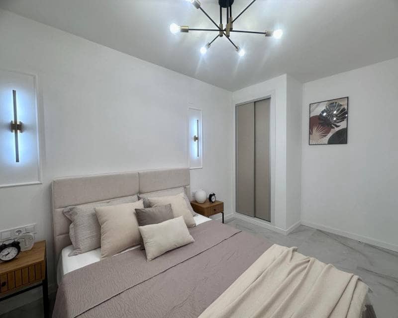 1 soveværelse Lejlighed til salg i Torrevieja med swimmingpool - € 159.900 (Ref: 10052127)