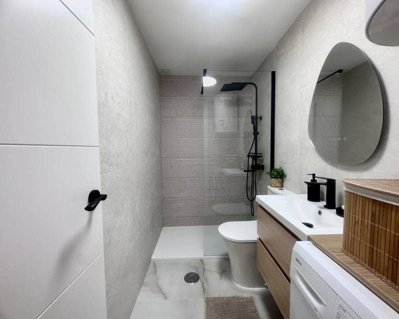 1 soveværelse Lejlighed til salg i Torrevieja med swimmingpool - € 159.900 (Ref: 10052127)