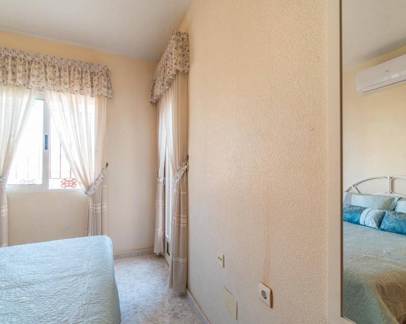 3 quarto Moradia em Banda para venda em La Zenia com piscina - 225 000 € (Ref: 10055772)