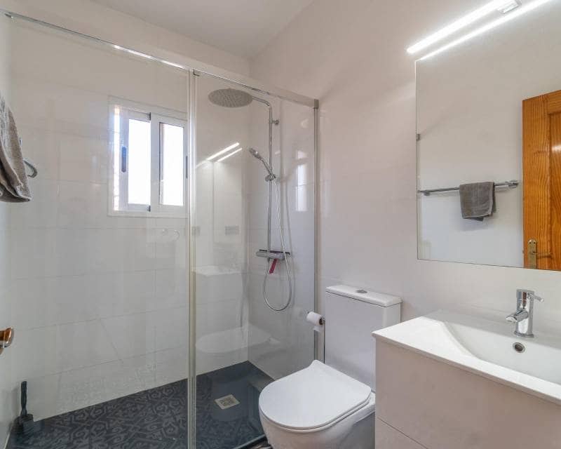 3 quarto Moradia em Banda para venda em La Zenia com piscina - 225 000 € (Ref: 10055772)