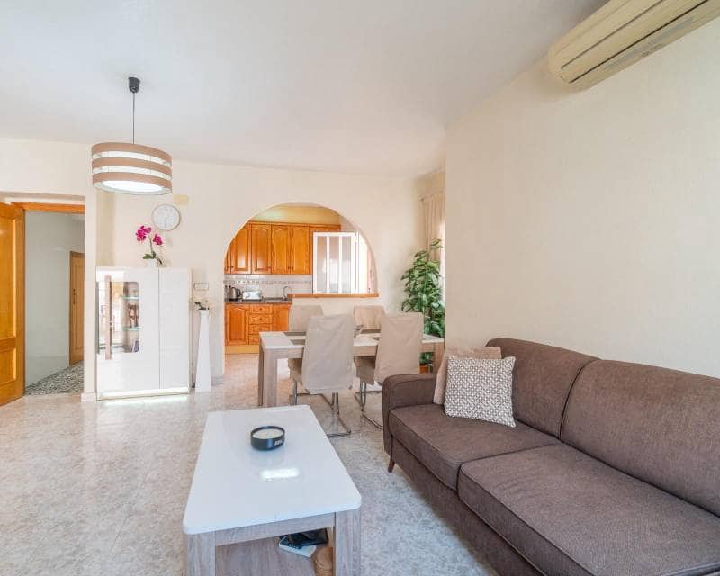 3 quarto Moradia em Banda para venda em La Zenia com piscina - 225 000 € (Ref: 10055772)