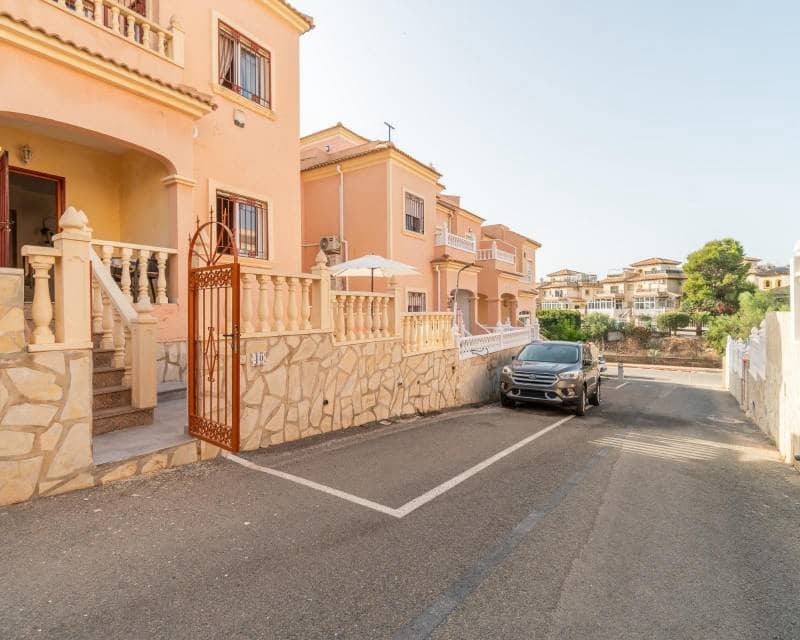3 quarto Moradia em Banda para venda em La Zenia com piscina - 225 000 € (Ref: 10055772)