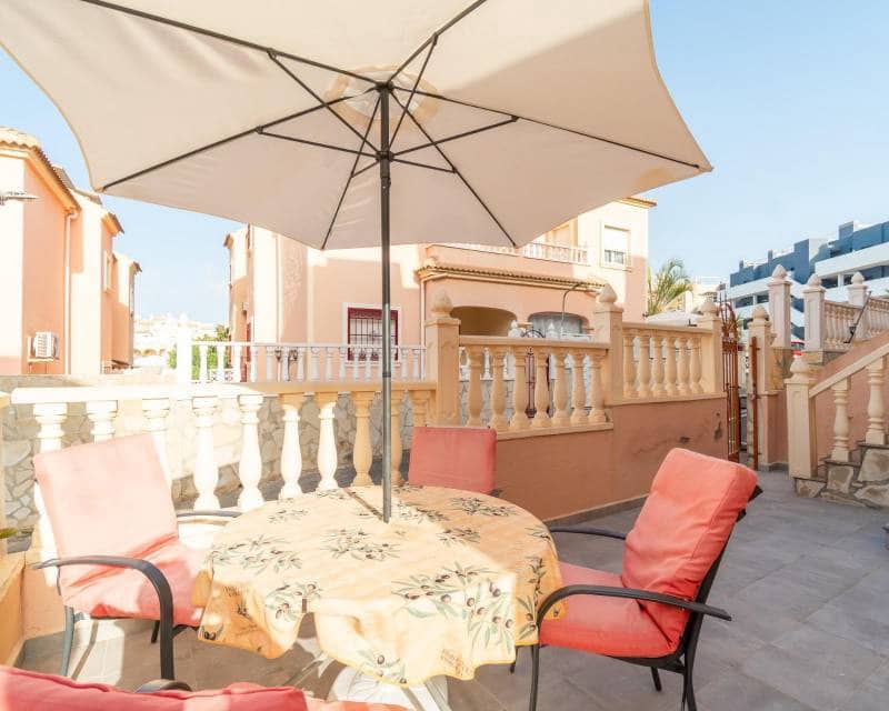 3 quarto Moradia em Banda para venda em La Zenia com piscina - 225 000 € (Ref: 10055772)