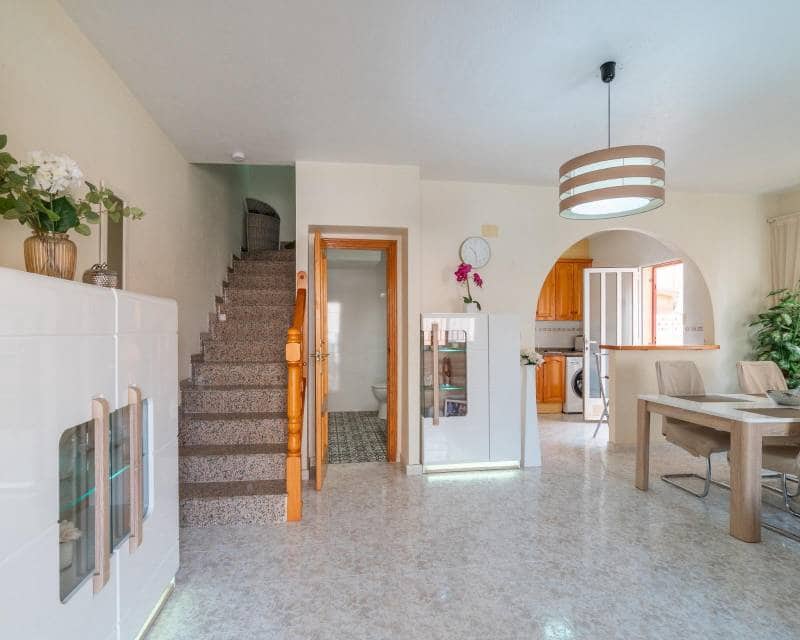 3 quarto Moradia em Banda para venda em La Zenia com piscina - 225 000 € (Ref: 10055772)