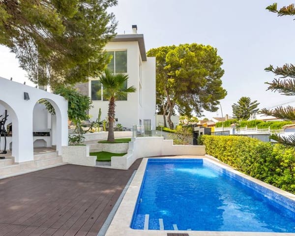 Chalet de 5 habitaciones en Los Balcones en venta con piscina - 849.000 € (Ref: 10057272)