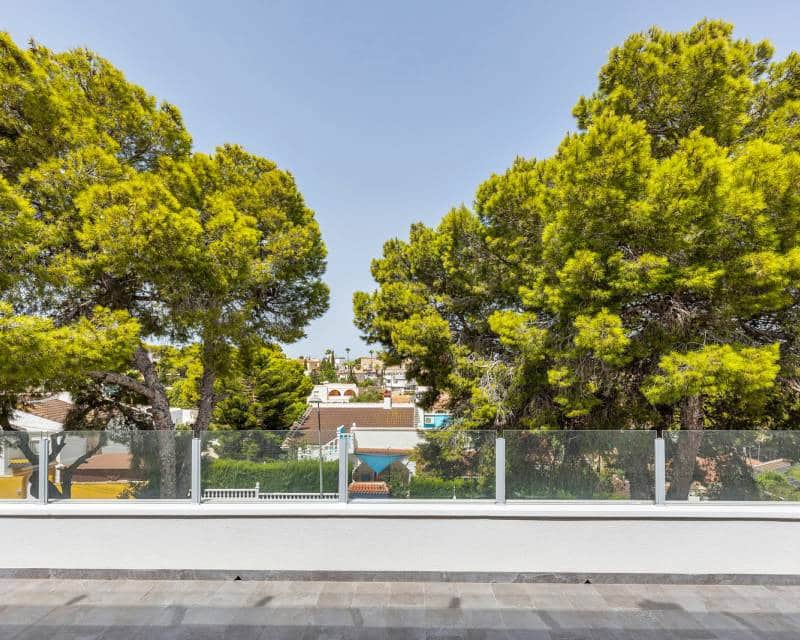 Chalet de 5 habitaciones en Los Balcones en venta con piscina - 849.000 € (Ref: 10057272)
