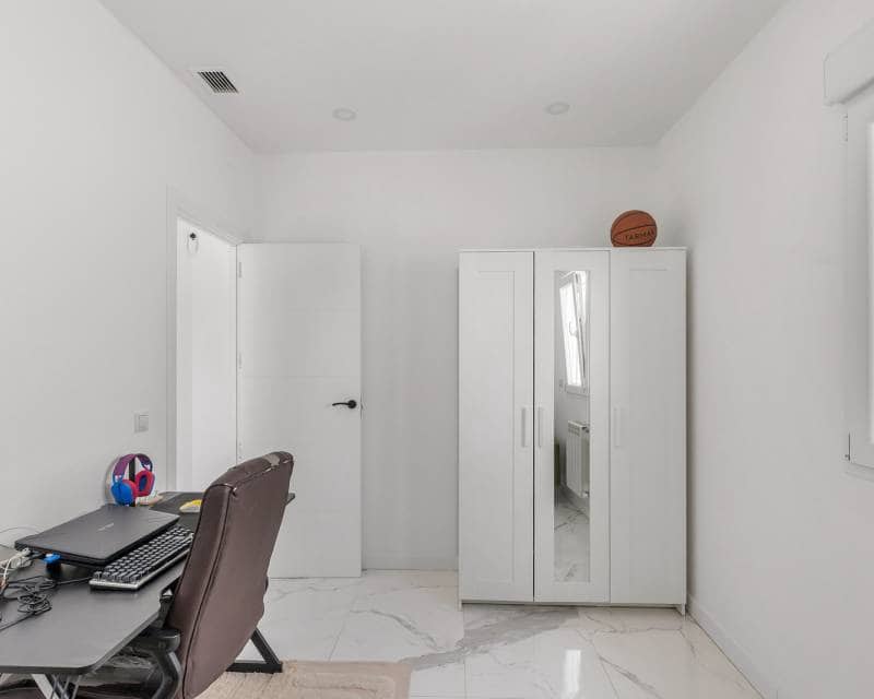 Chalet de 5 habitaciones en Los Balcones en venta con piscina - 849.000 € (Ref: 10057272)