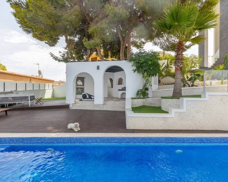 Chalet de 5 habitaciones en Los Balcones en venta con piscina - 849.000 € (Ref: 10057272)