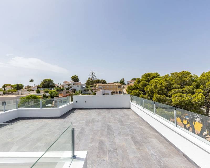 Chalet de 5 habitaciones en Los Balcones en venta con piscina - 849.000 € (Ref: 10057272)