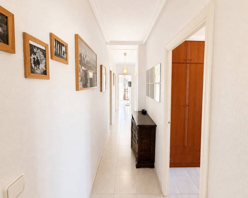 3 makuuhuone Huoneisto myytävänä paikassa Torrevieja - 249 000 € (Ref: 10060789)