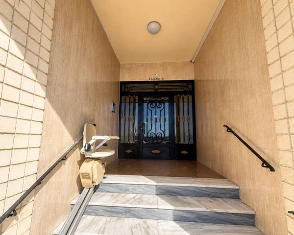 3 makuuhuone Huoneisto myytävänä paikassa Playa de los Náufragos, Torrevieja - 249 000 € (Ref: 10060789)