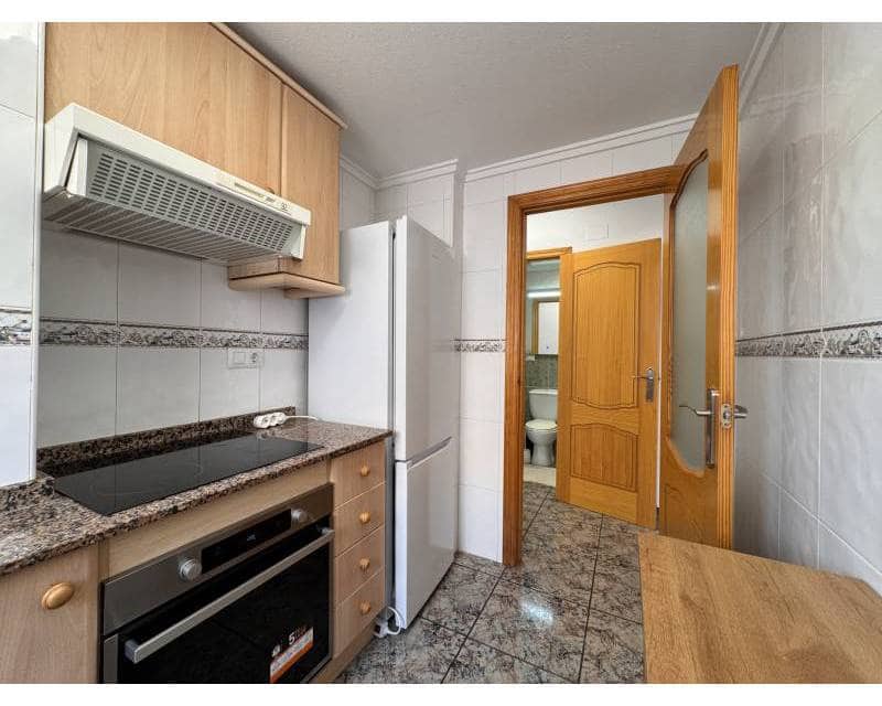 3 soveværelse Lejlighed til salg i Torrevieja med swimmingpool - € 234.900 (Ref: 10060790)