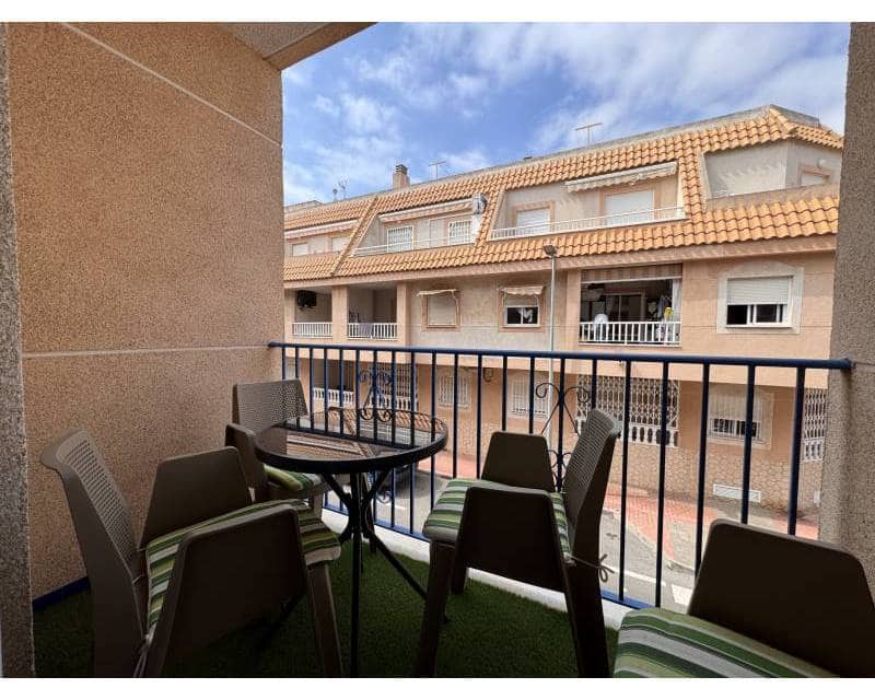 3 soveværelse Lejlighed til salg i Torrevieja med swimmingpool - € 234.900 (Ref: 10060790)
