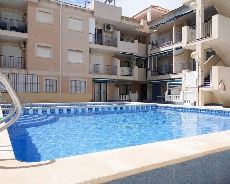 3 soveværelse Lejlighed til salg i Torrevieja med swimmingpool - € 234.900 (Ref: 10060790)