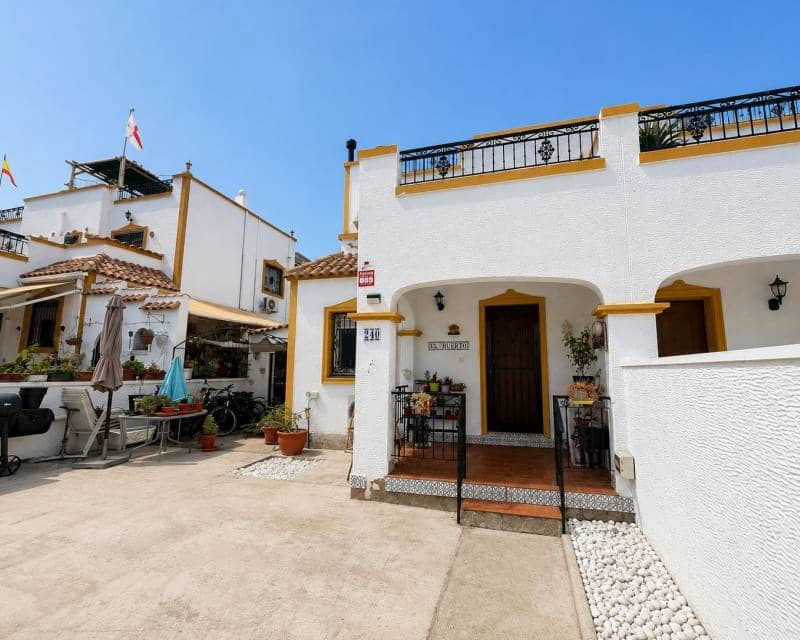 3 soverom Rekkehus til salgs i Orihuela Costa med svømmebasseng - € 215 000 (Ref: 10060791)