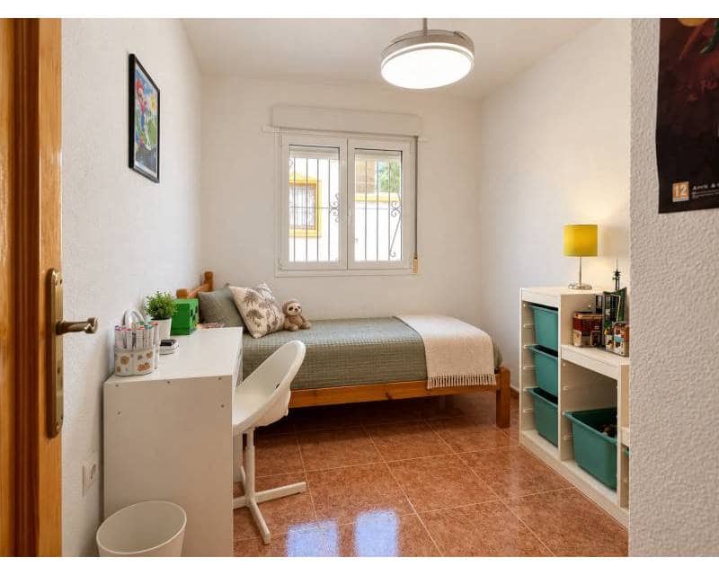 3 soverom Rekkehus til salgs i Orihuela Costa med svømmebasseng - € 215 000 (Ref: 10060791)