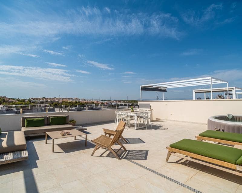 2 soverom Penthouse til salgs i Los Altos med svømmebasseng - € 349 900 (Ref: 10062692)