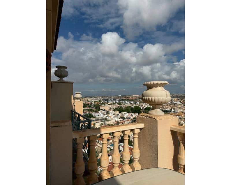 4 soveværelse Penthouse til salg i Torrevieja med swimmingpool - € 495.000 (Ref: 10062810)