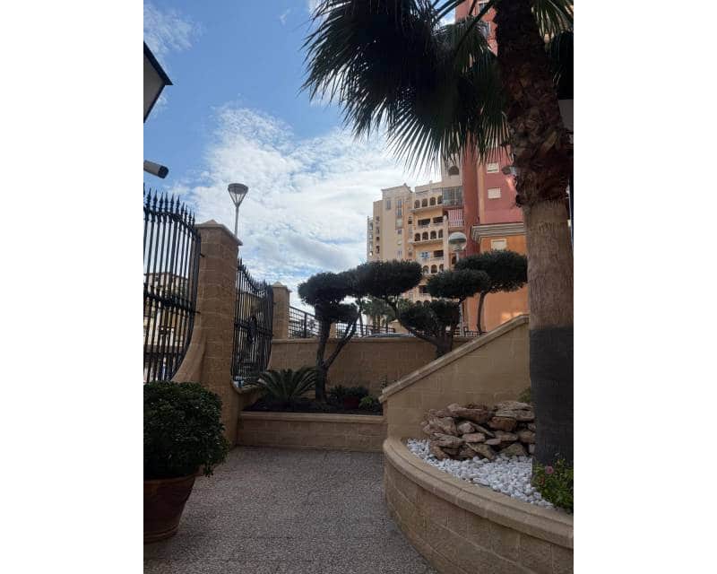 4 soveværelse Penthouse til salg i Torrevieja med swimmingpool - € 495.000 (Ref: 10062810)
