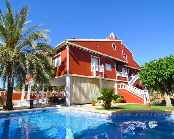 5 makuuhuone Huvila myytävänä paikassa Dehesa de Campoamor, Orihuela mukana uima-altaan 
autotalli - 860 000 € (Ref: 10065181)