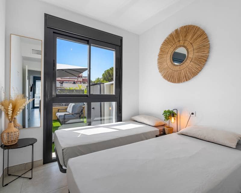 2 sovrum Lägenhet till salu i Villamartin med pool - 279 000 € (Ref: 10073088)