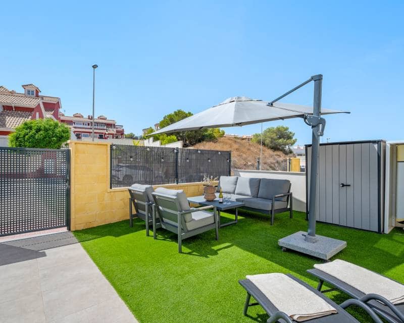 2 sovrum Lägenhet till salu i Villamartin med pool - 279 000 € (Ref: 10073088)