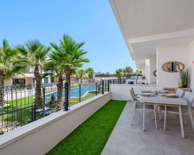 2 sovrum Lägenhet till salu i Villamartin med pool - 279 000 € (Ref: 10073088)