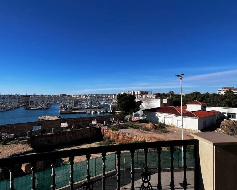 3 chambre Appartement à vendre à Torrevieja avec garage - 450 000 € (Ref: 10073302)