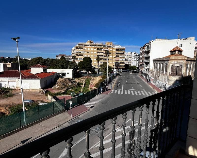 3 chambre Appartement à vendre à Torrevieja avec garage - 450 000 € (Ref: 10073302)