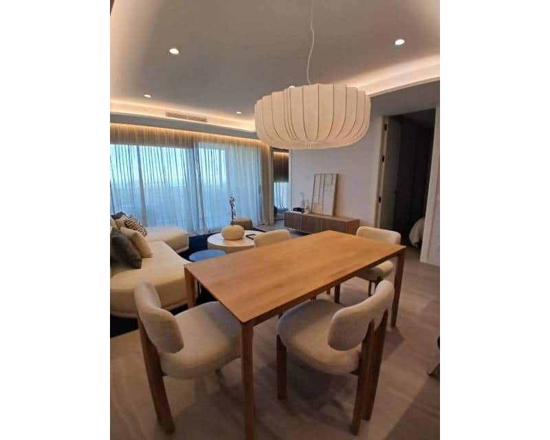 4 chambre Penthouse à vendre à Guardamar del Segura avec piscine garage - 950 000 € (Ref: 10076757)
