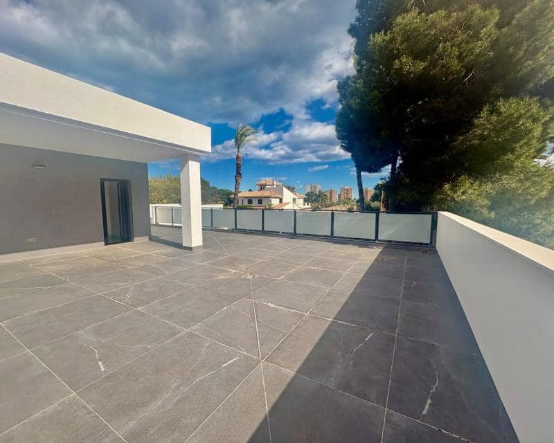 Chalet de 4 habitaciones en Orihuela Costa en venta con piscina - 985.000 € (Ref: 10076876)